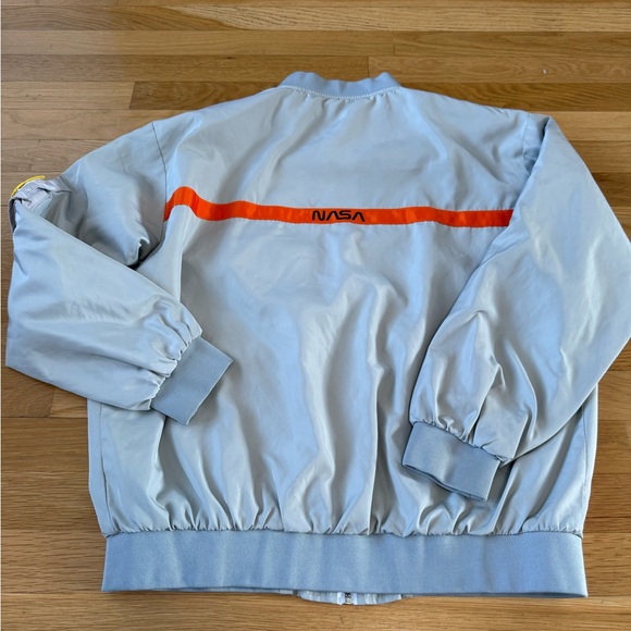 NASA Reflective Silver Bomber Jacket -Streetwear Techwear Size women's Large - Picture 8 of 11